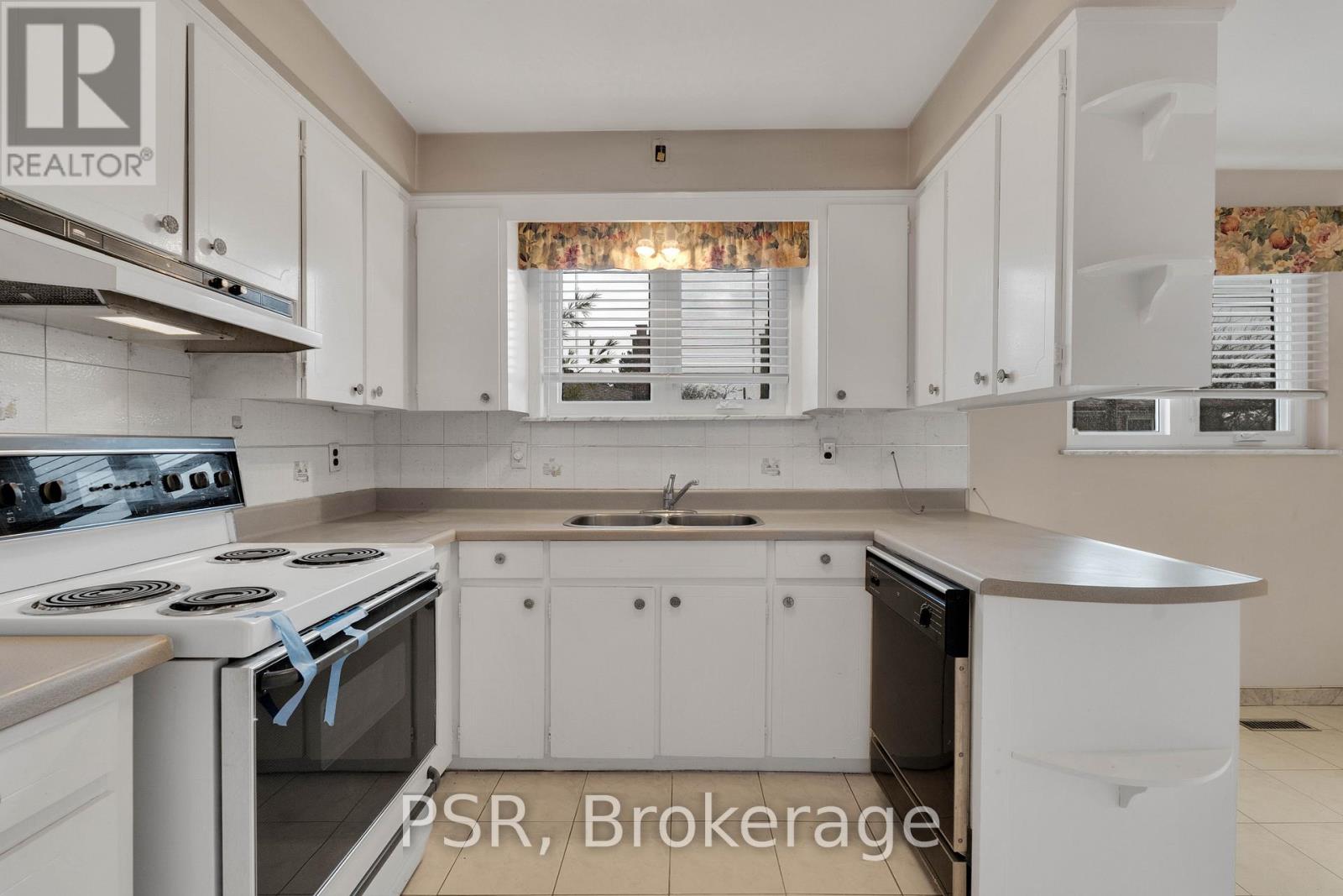 60 Bamford Crescent Property Photo 13