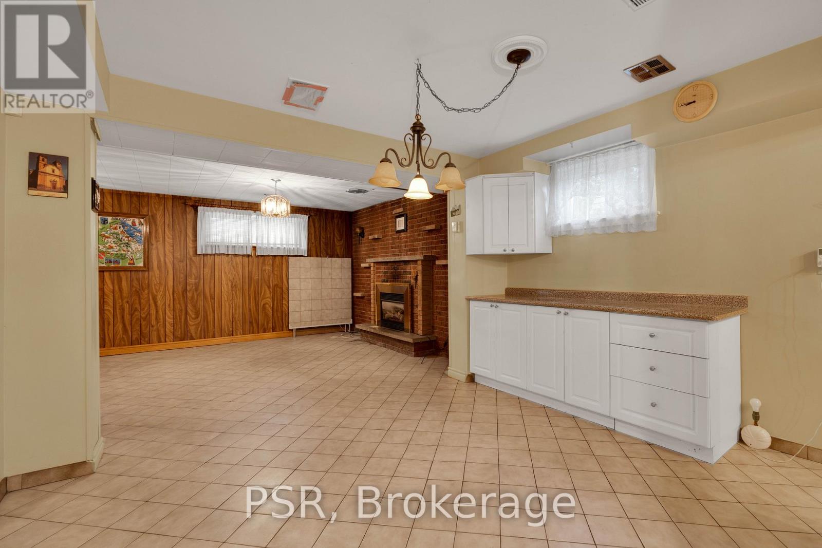 60 Bamford Crescent Property Photo 27
