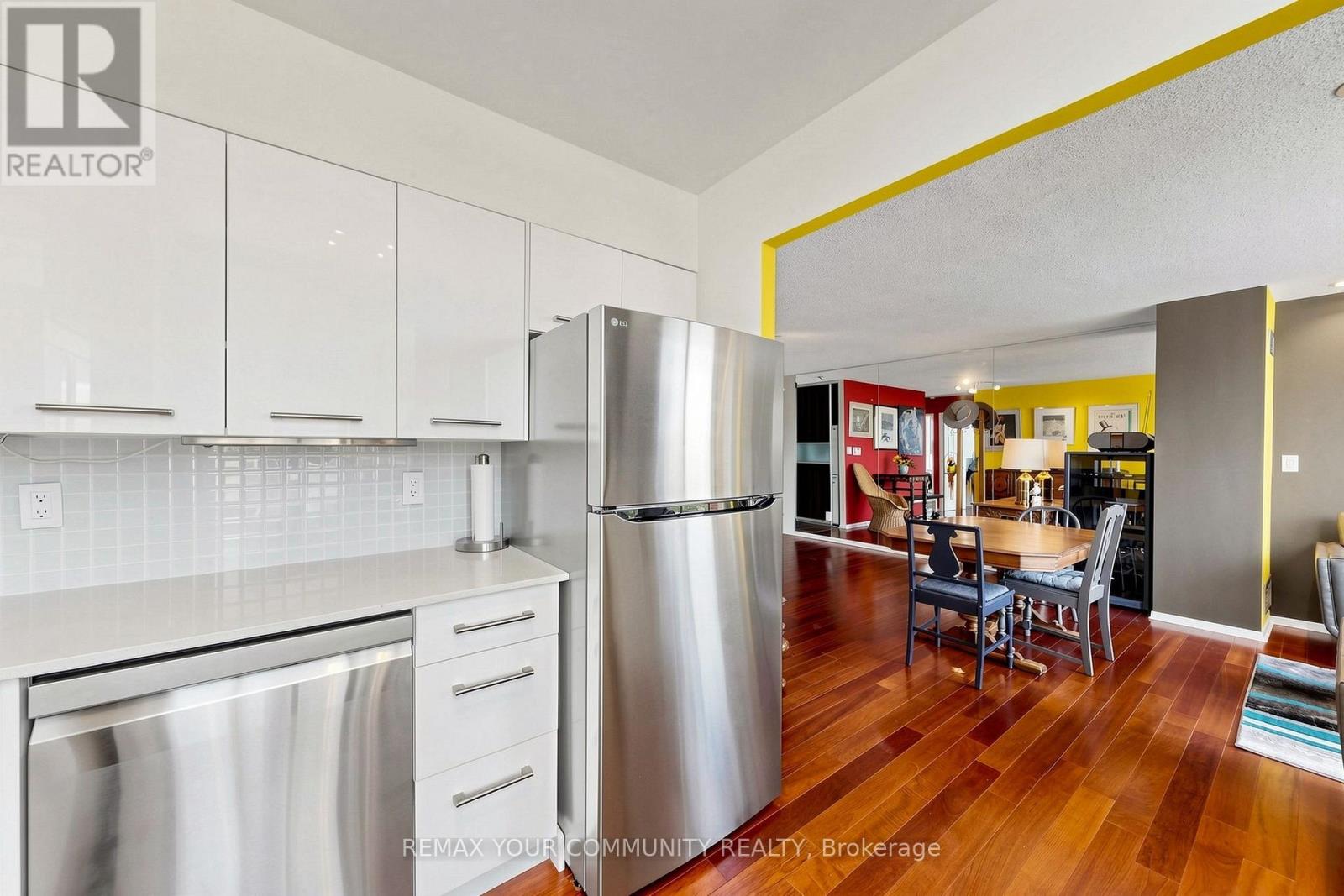 844 - 24 Southport Street Property Photo 5