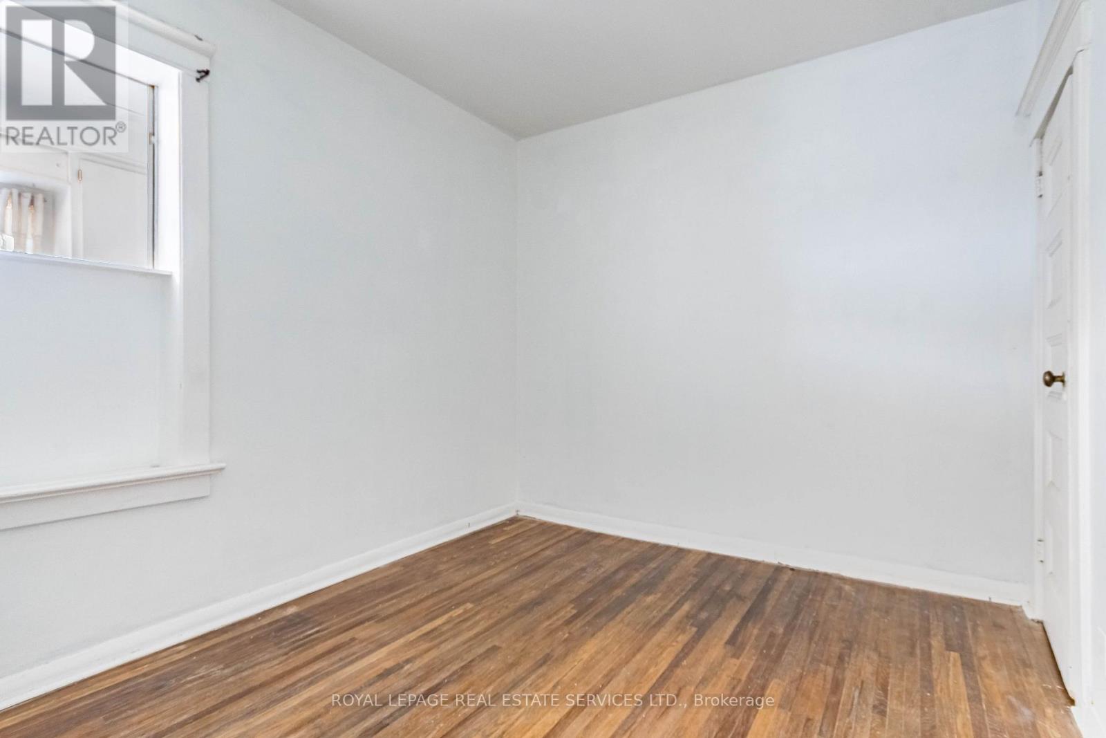 740 Lansdowne Avenue Property Photo 4