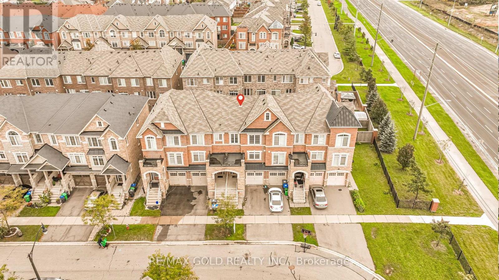 32 Rockman Crescent Property Photo 1