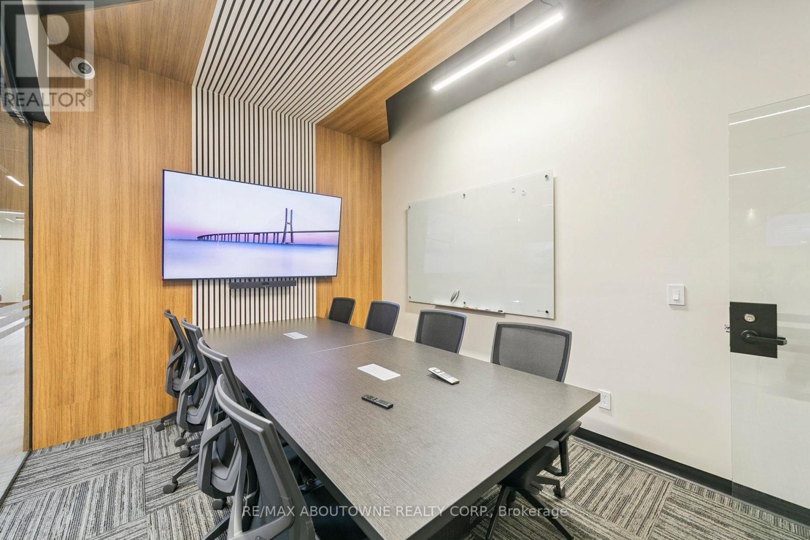 211-c - 320 Matheson Boulevard W Property Photo 19