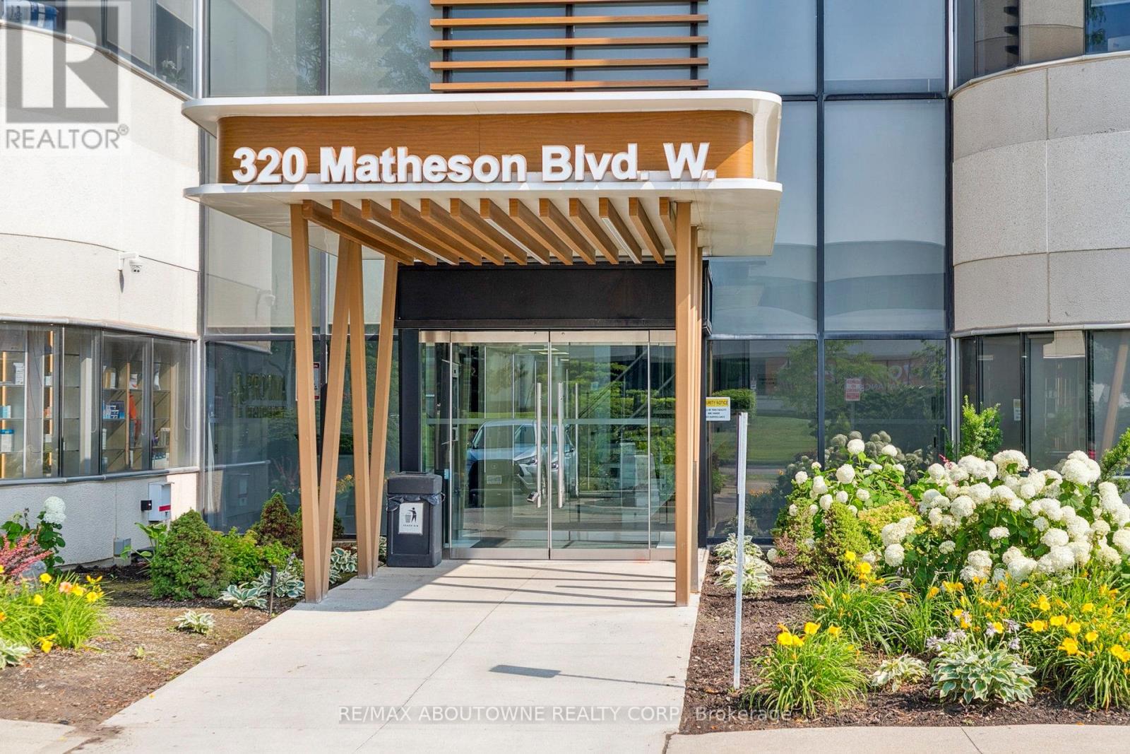 211-c - 320 Matheson Boulevard W Property Photo 31