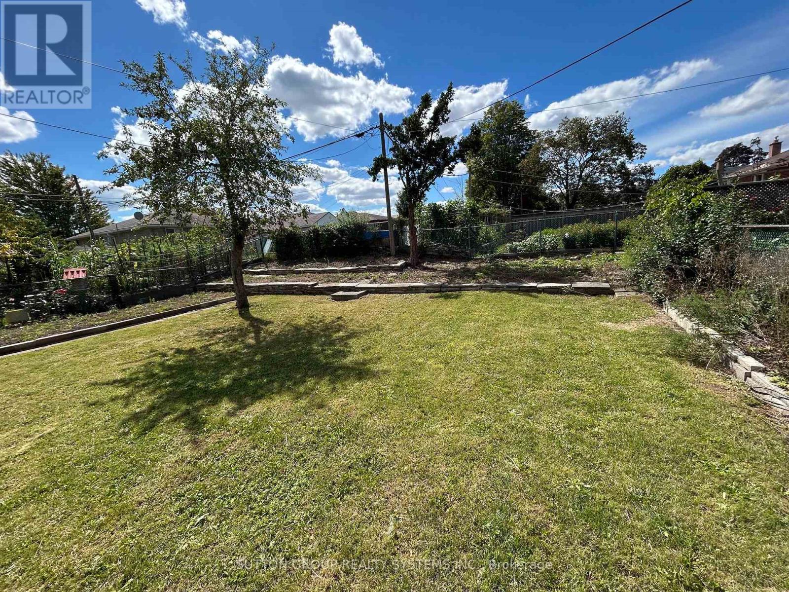 20 Taysham Crescent Property Photo 27