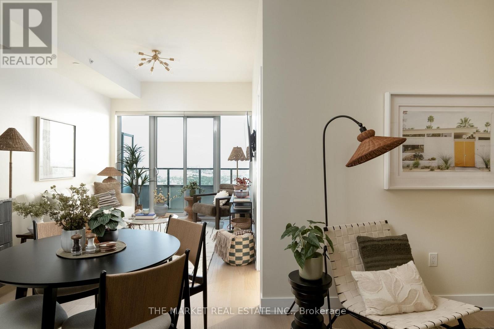 6201 - 30 SHORE BREEZE DRIVE Property Photo 1