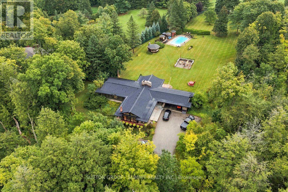 2510 Britannia Road Property Photo 3