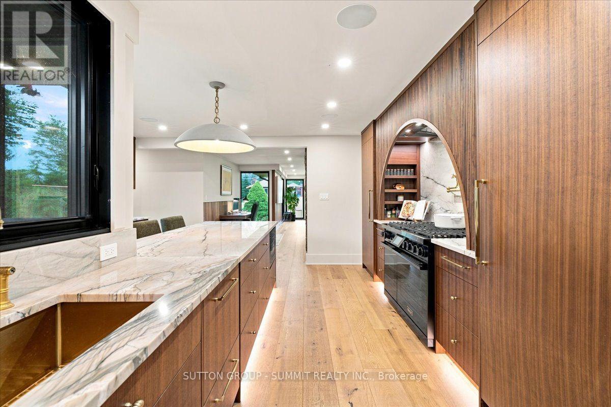 2510 Britannia Road Property Photo 11
