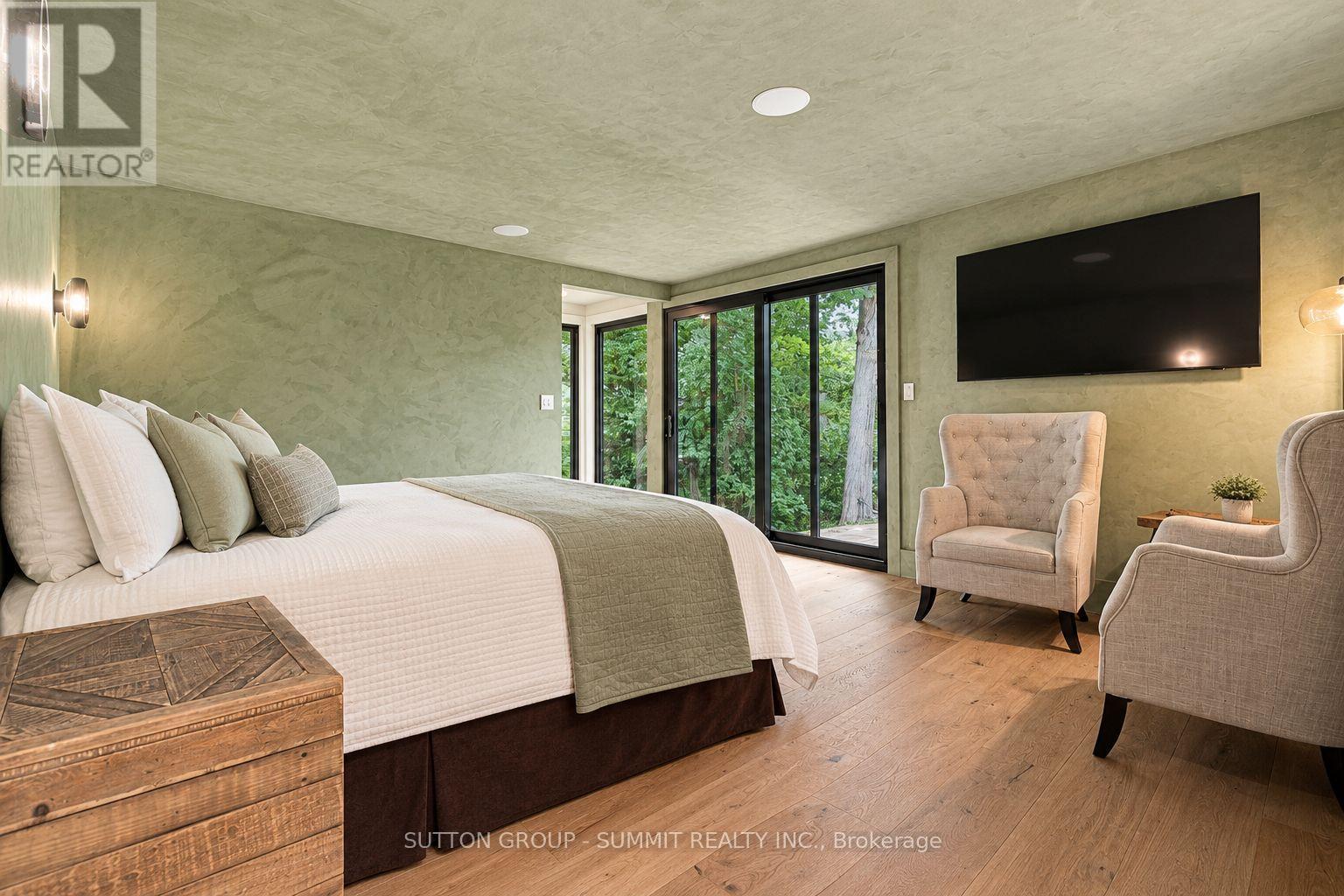 2510 Britannia Road Property Photo 19