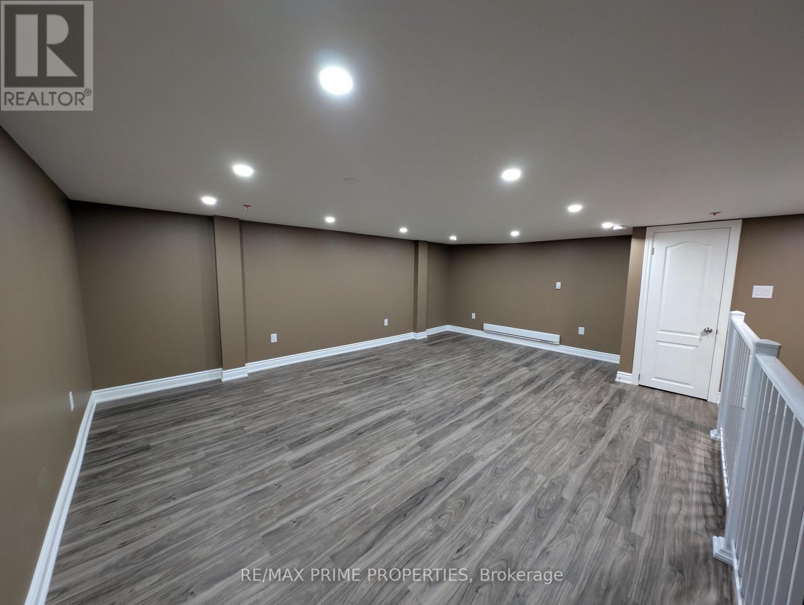 29 - 7171 Torbram Road Property Photo 4