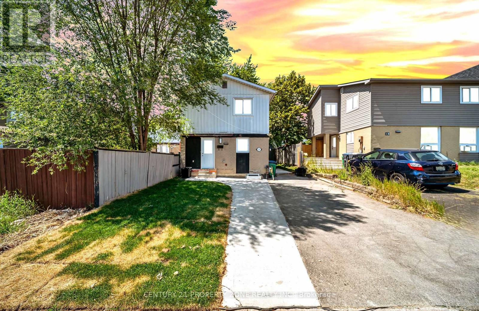 19 HORSESHOE COURT Property Photo 1