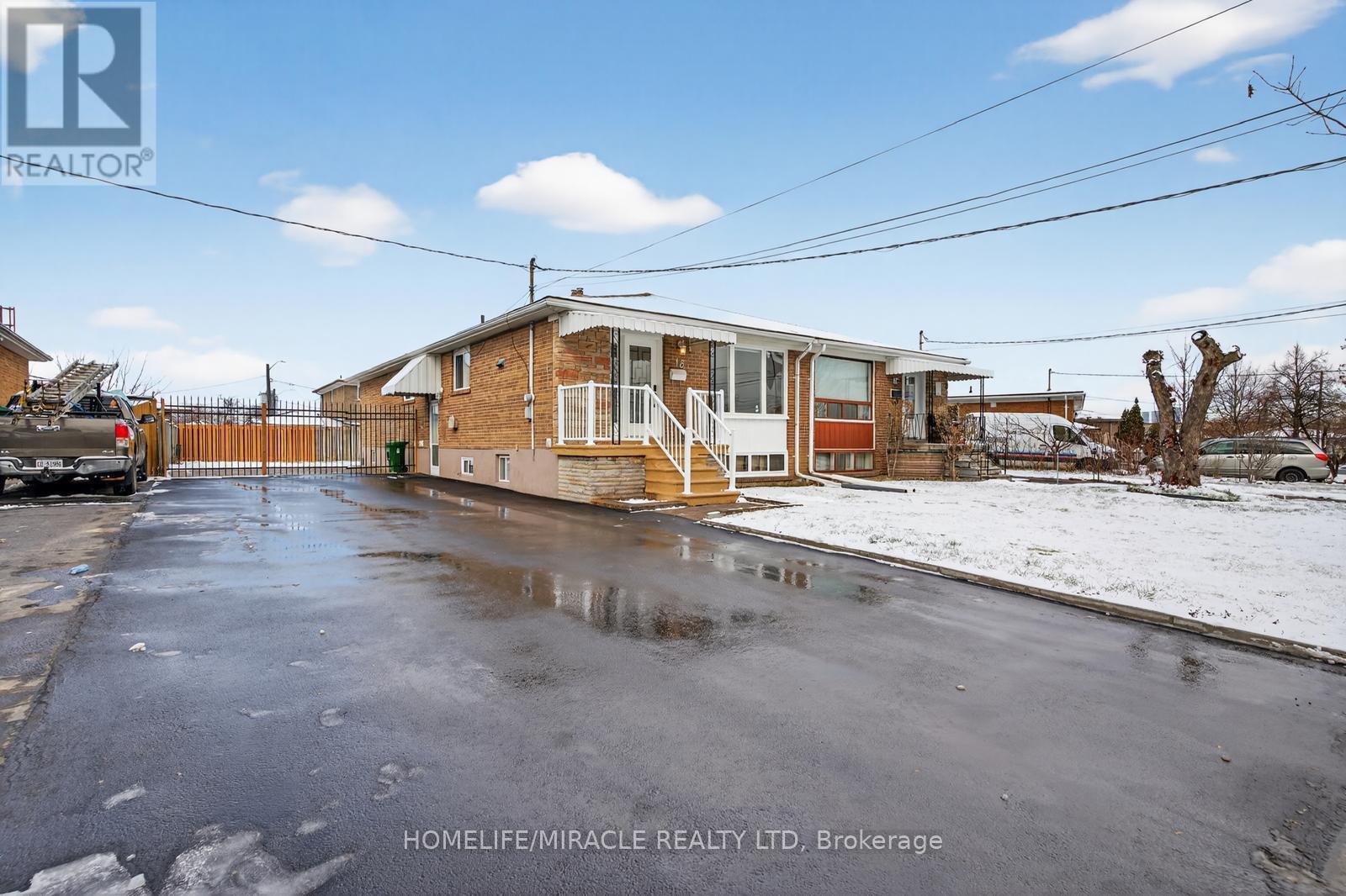 18 Rubydale Gardens Property Photo 1