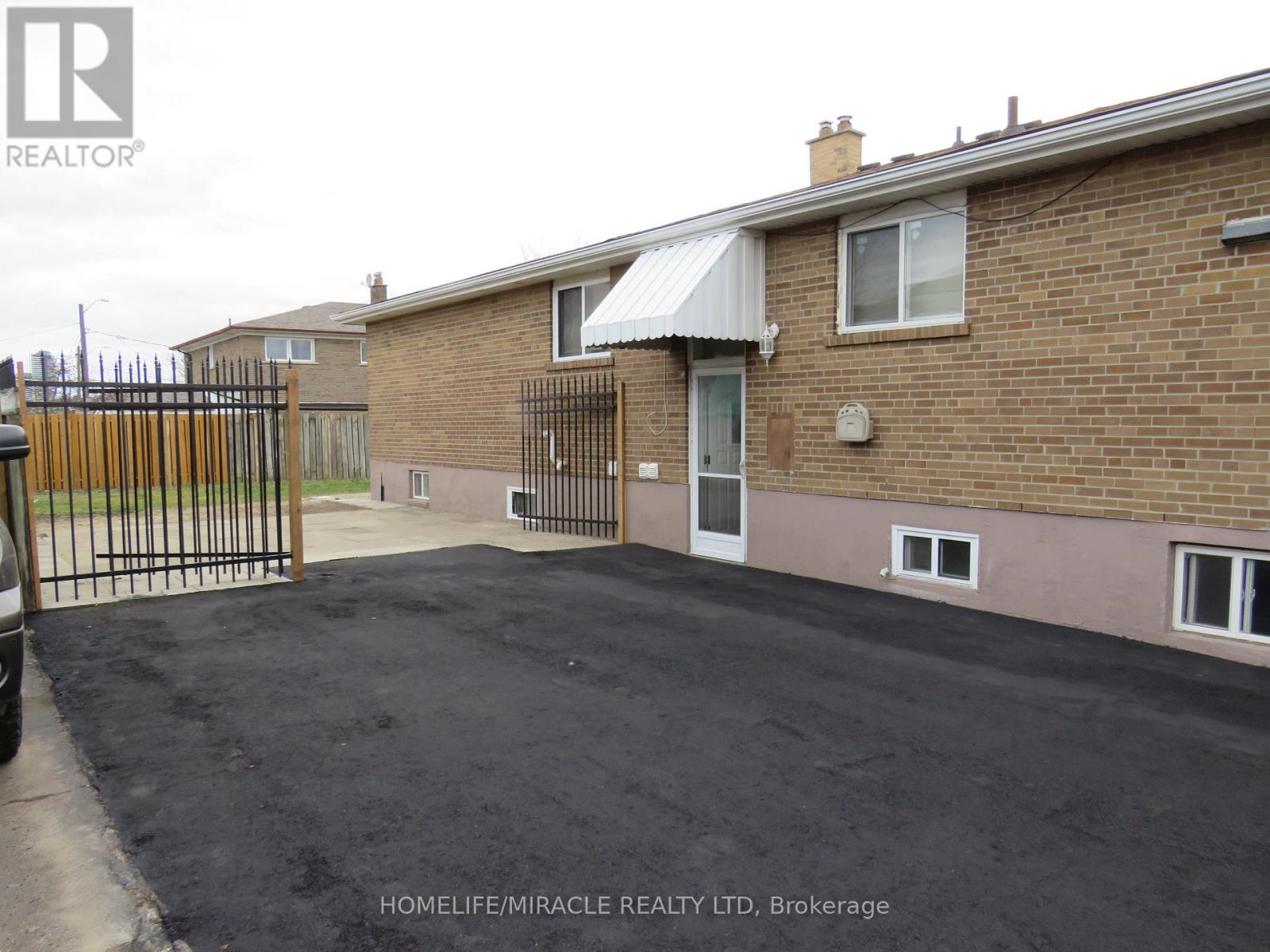 18 Rubydale Gardens Property Photo 5