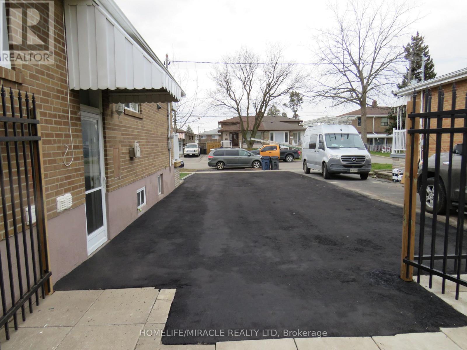 18 Rubydale Gardens Property Photo 7