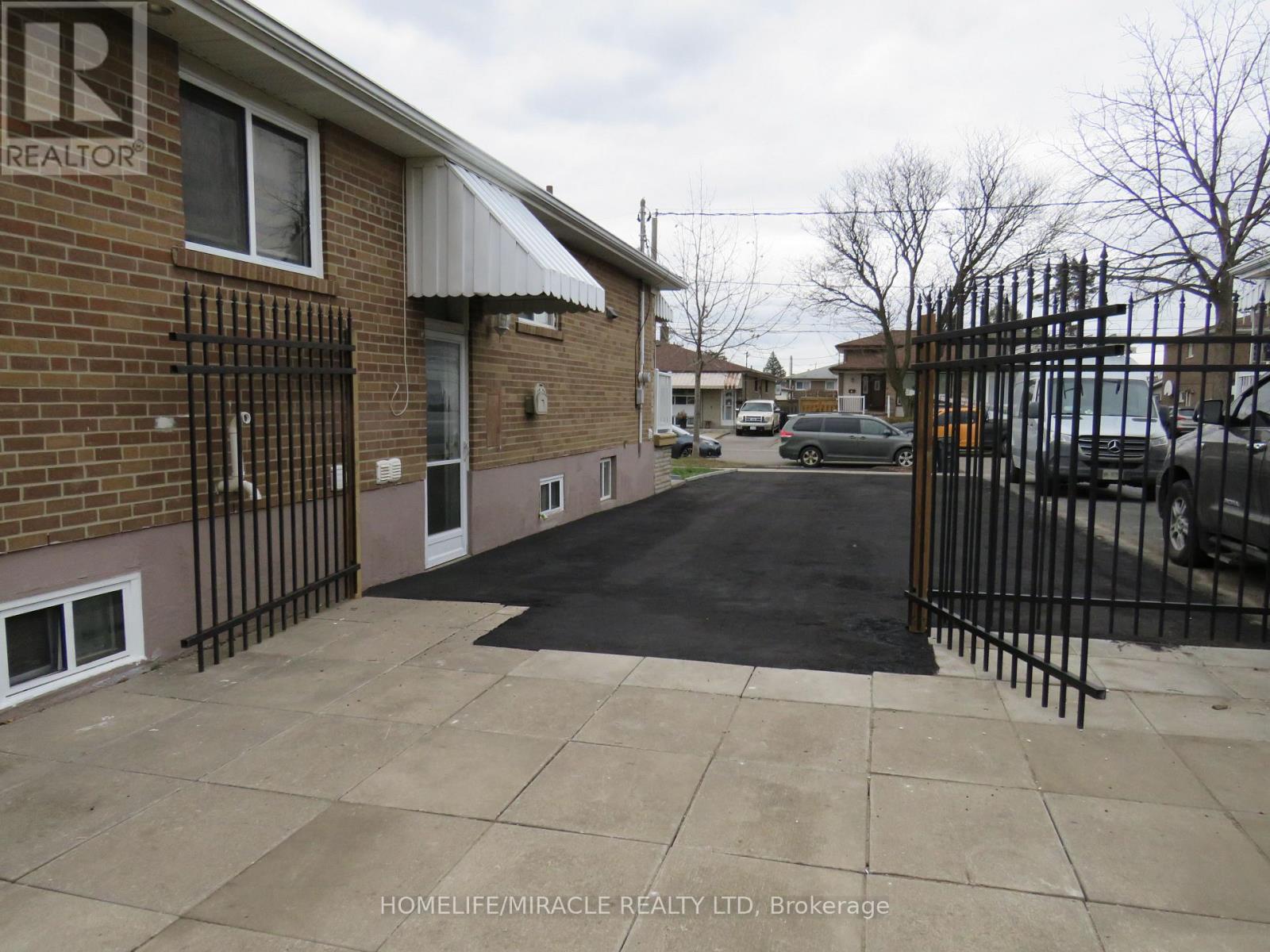 18 Rubydale Gardens Property Photo 8