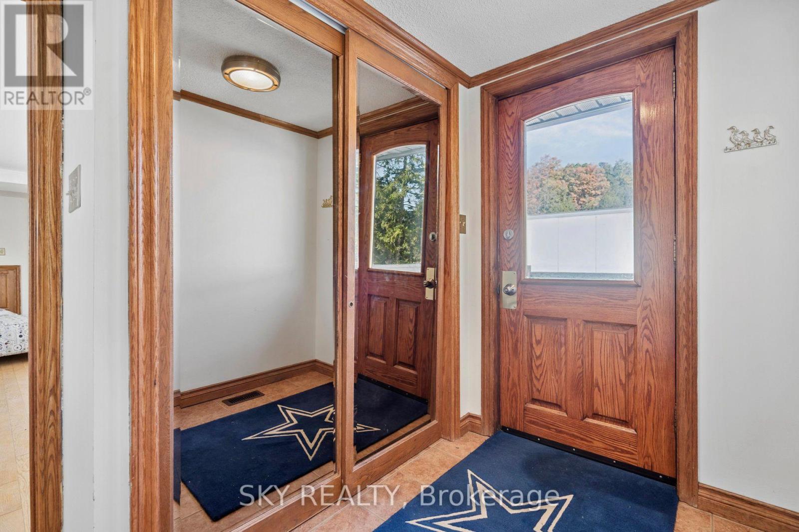 12475 5th Line Property Photo 4