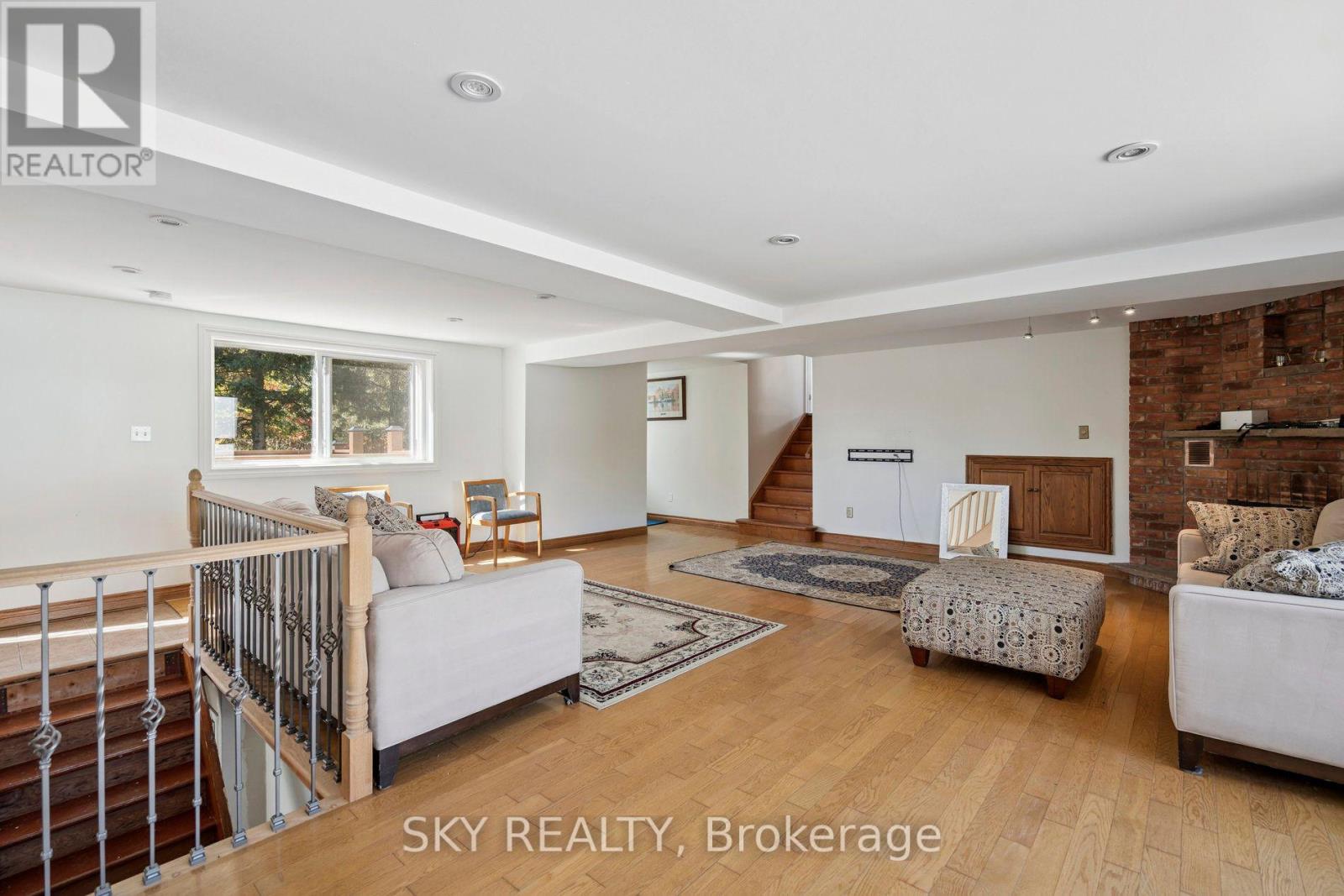 12475 5th Line Property Photo 7