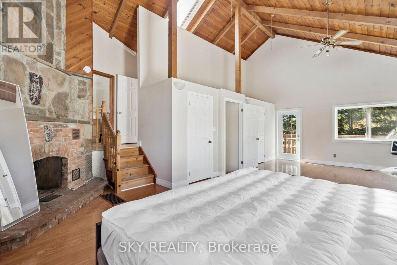12475 5th Line Property Photo 16