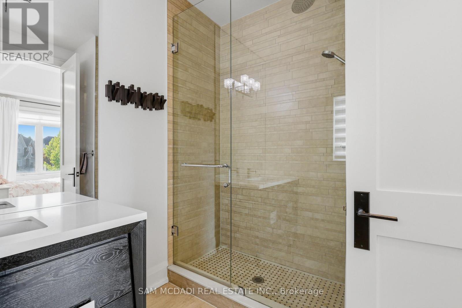 962 Fredonia Drive Property Photo 30