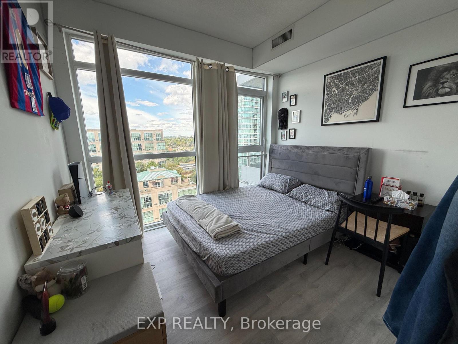 1410 - 251 MANITOBA STREET Property Photo 1