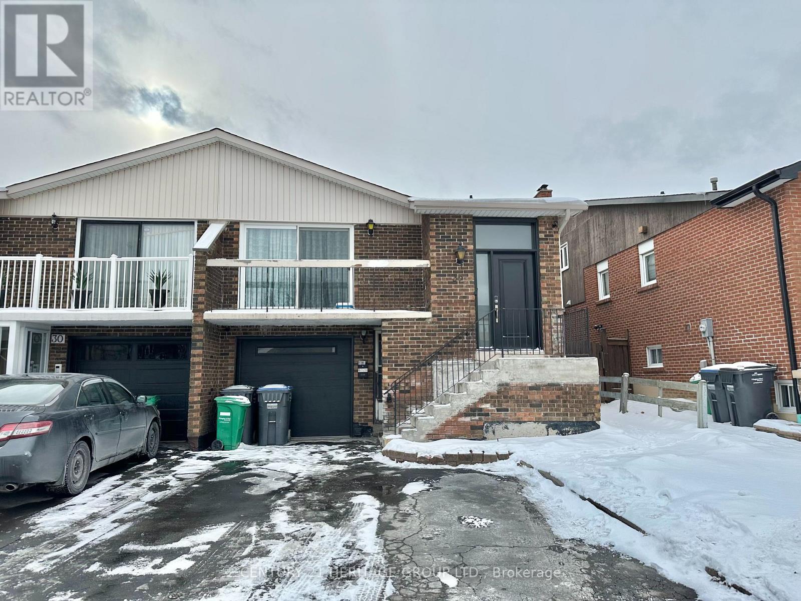 Lower - 32 Histon Crescent Property Photo 1