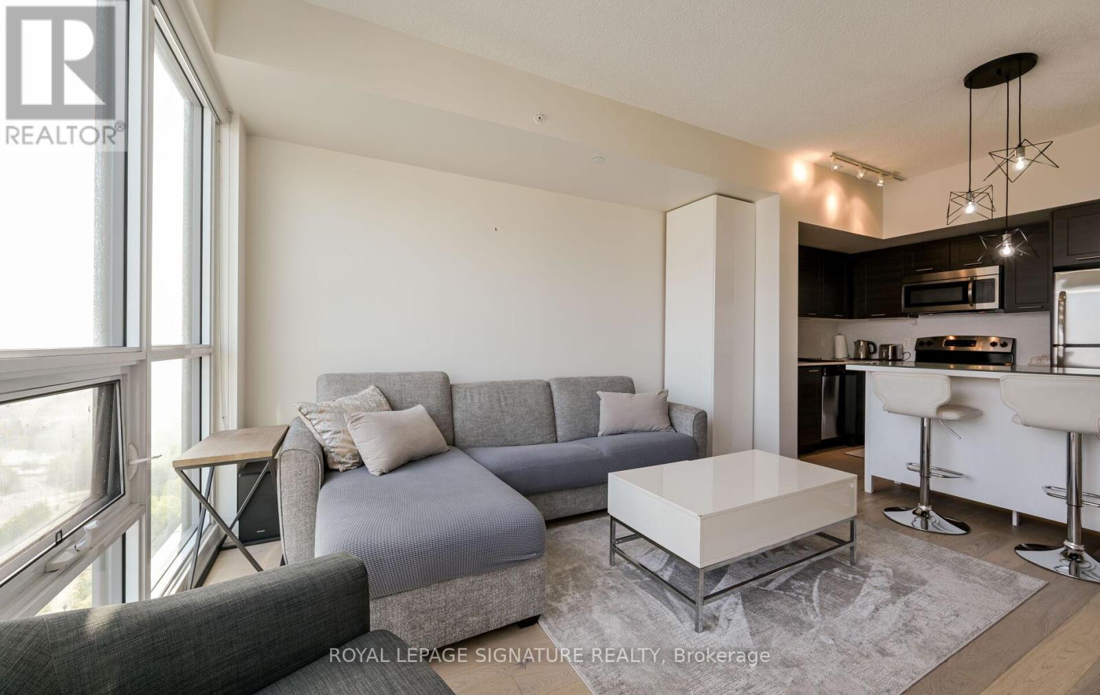 2209 - 2212 LAKE SHORE BOULEVARD W Property Photo 1