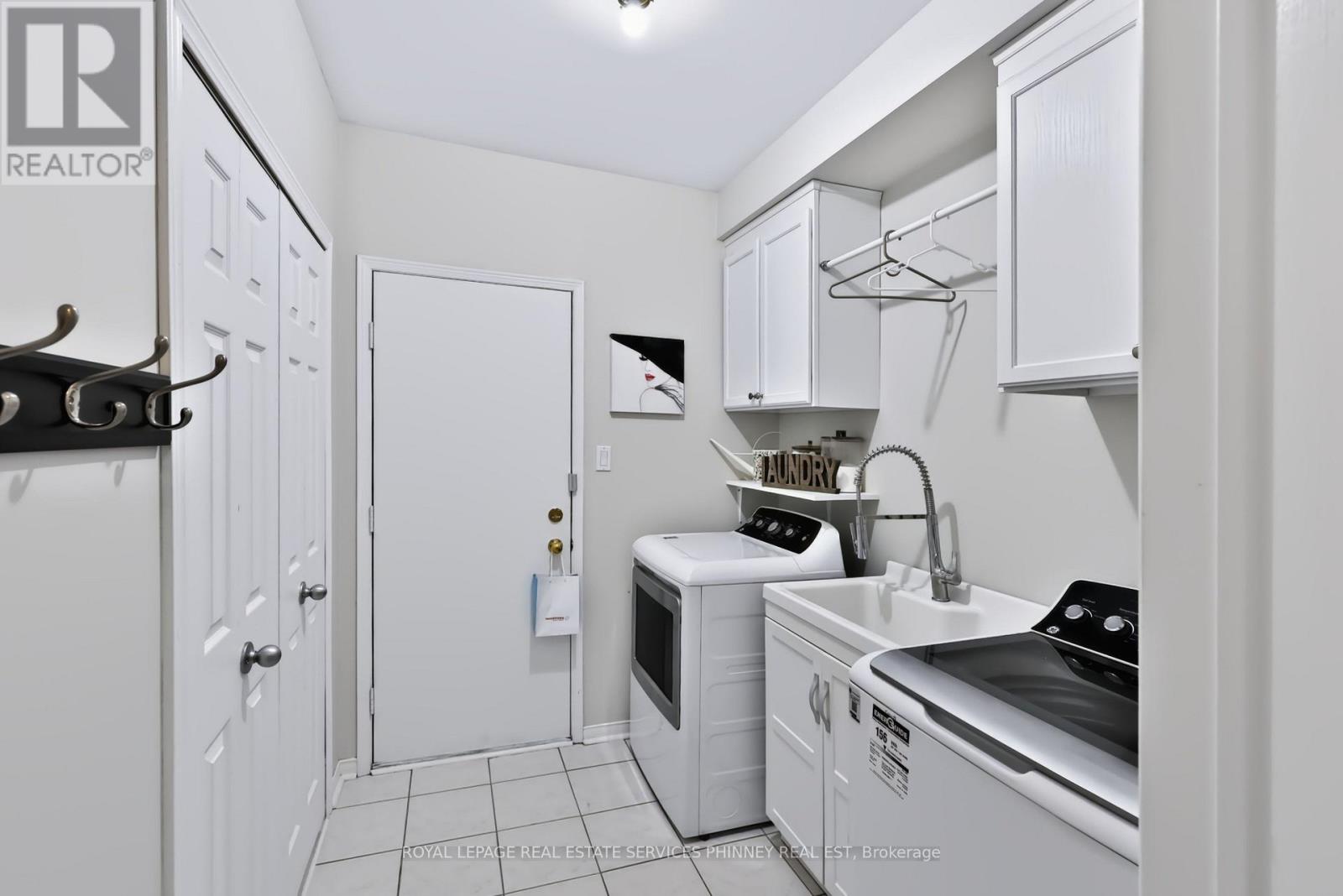 5563 Whitehorn Avenue Property Photo 20