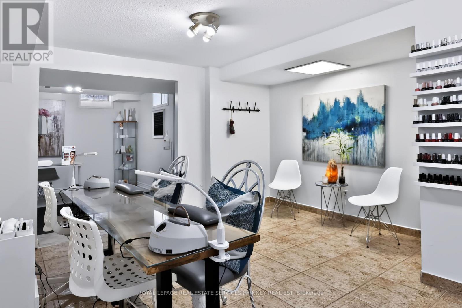 5563 Whitehorn Avenue Property Photo 32