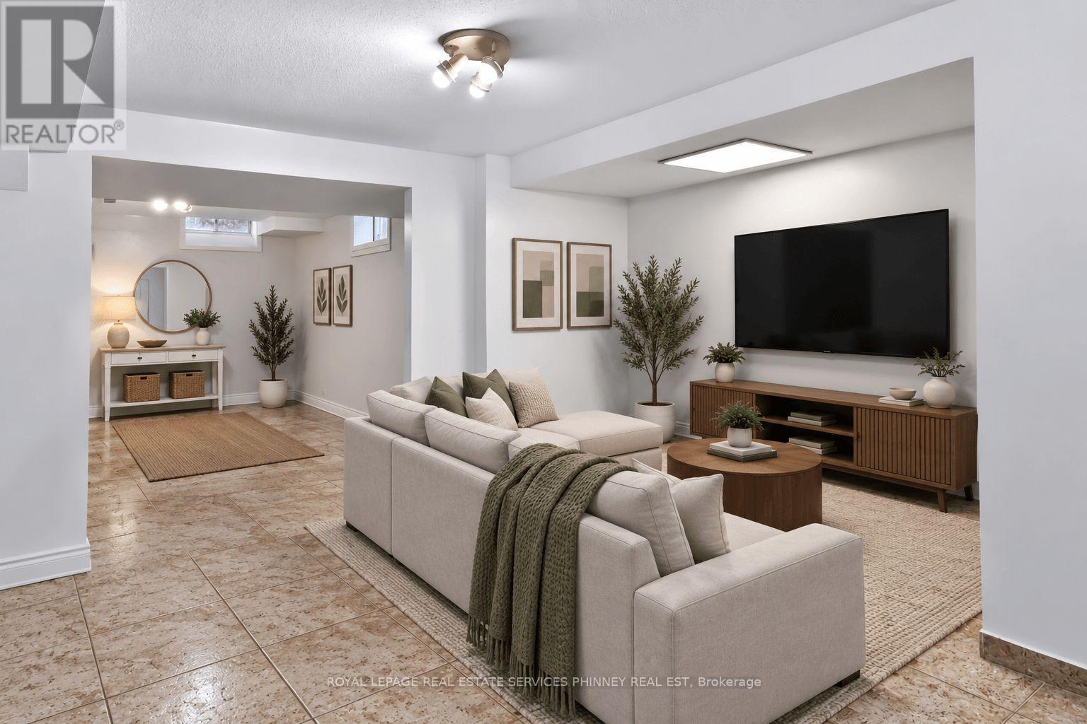 5563 Whitehorn Avenue Property Photo 33