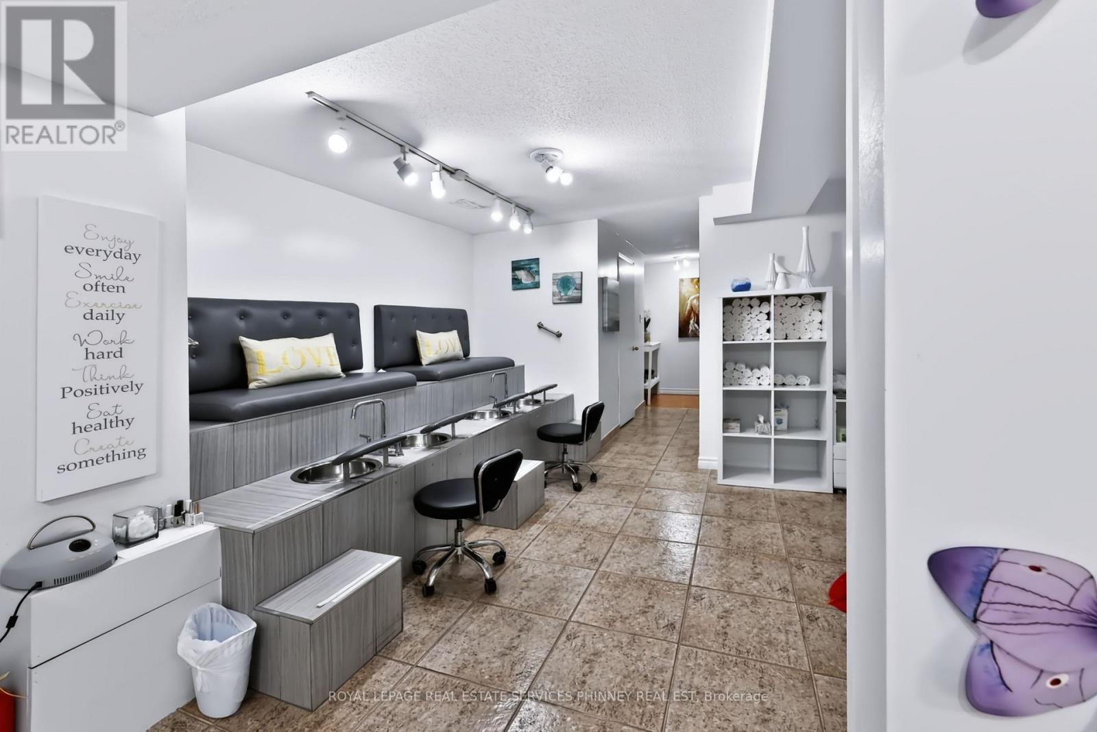 5563 Whitehorn Avenue Property Photo 34
