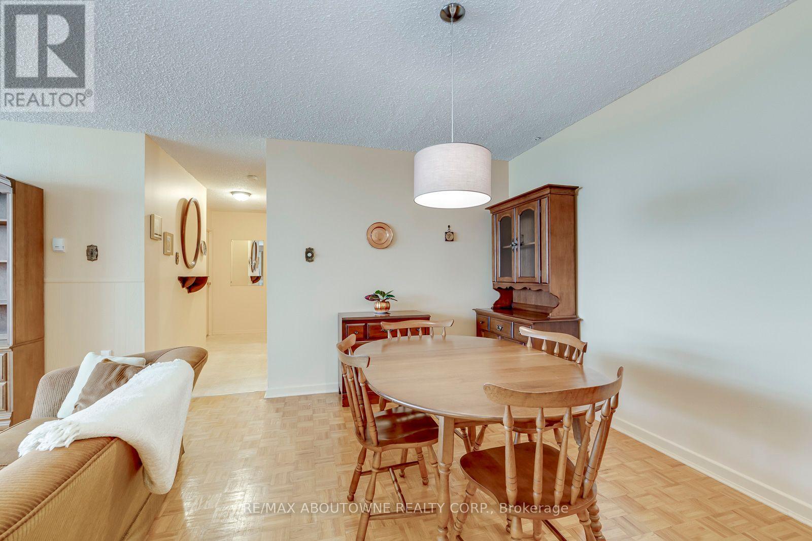 906 - 212 Kerr Street Property Photo 26