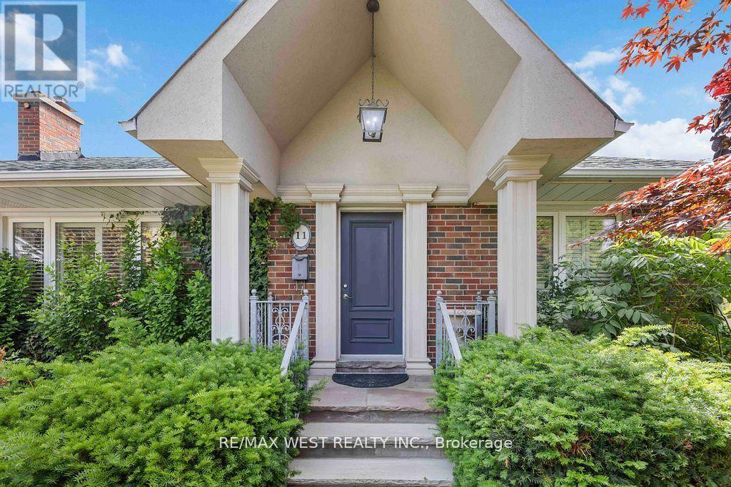 11 Duval Drive Property Photo 1