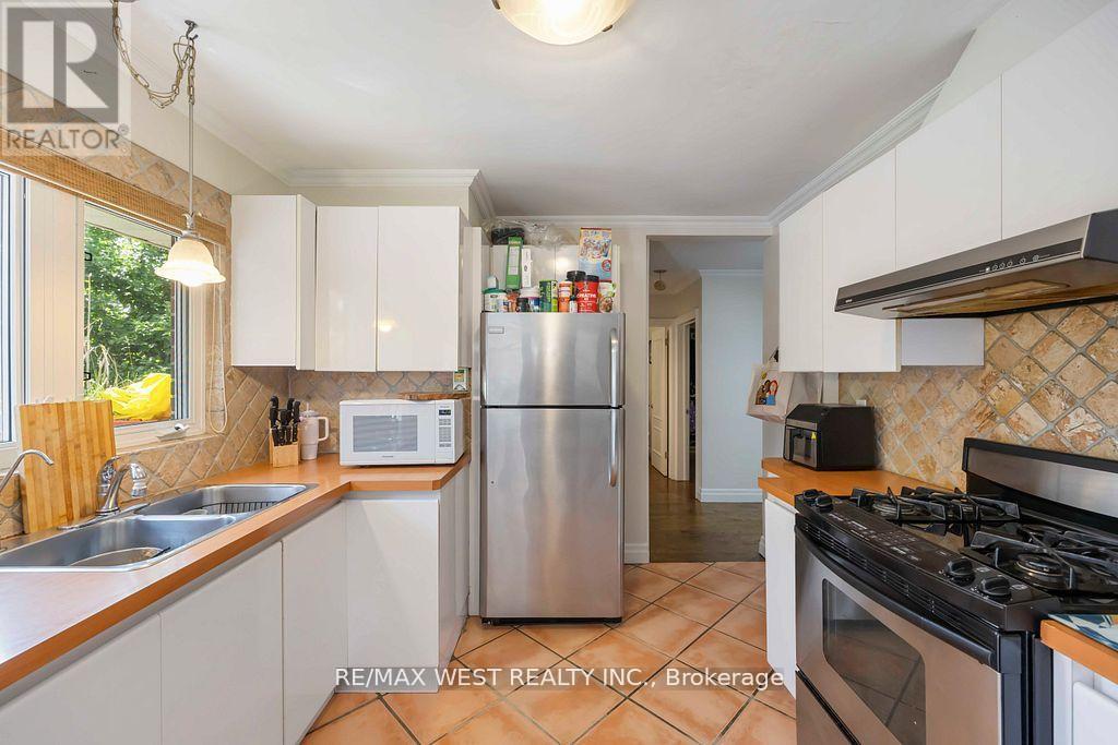 11 Duval Drive Property Photo 14