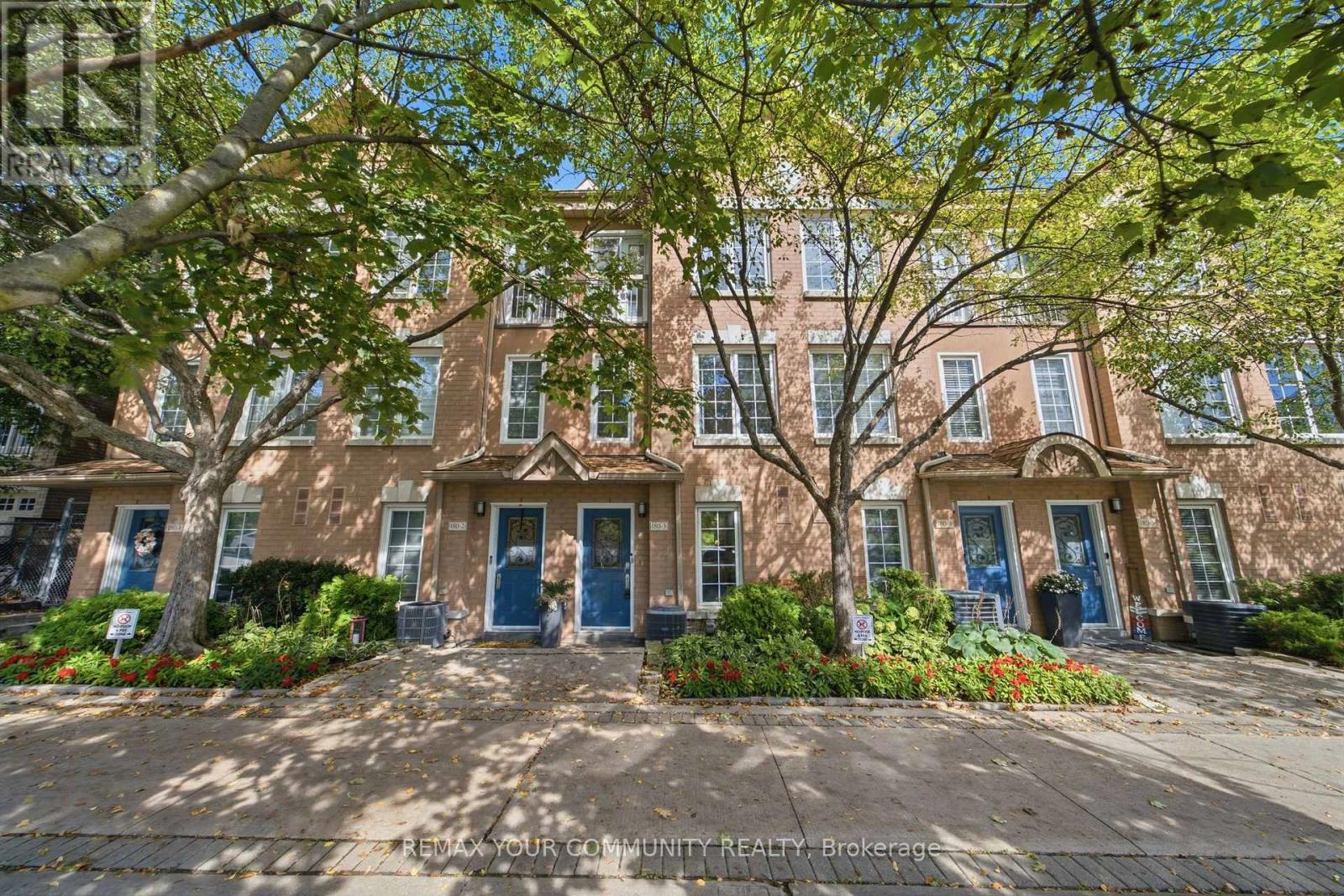 3 - 180 Manitoba Street Property Photo 1