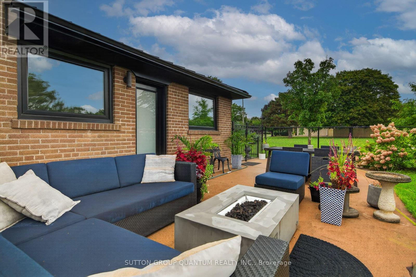 2103 Seabrook Drive Property Photo 38