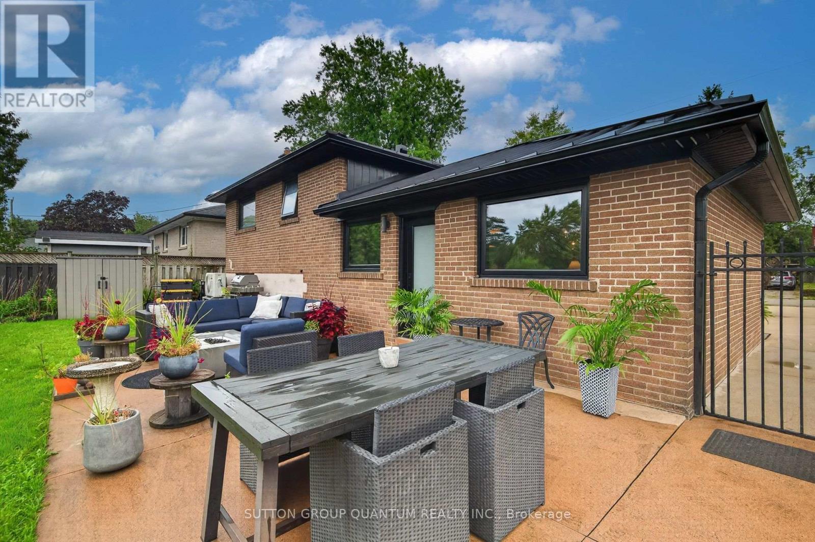 2103 Seabrook Drive Property Photo 41
