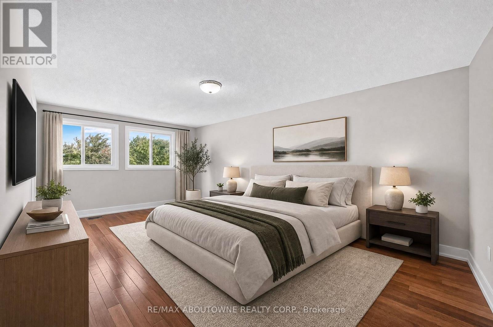 668 Greycedar Crescent Property Photo 15