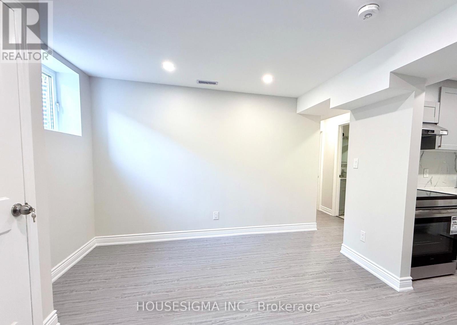 Basement Apartment - 438 Tilt Point Property Photo 2