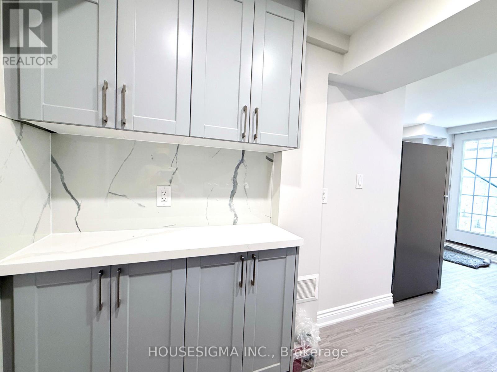Basement Apartment - 438 Tilt Point Property Photo 5