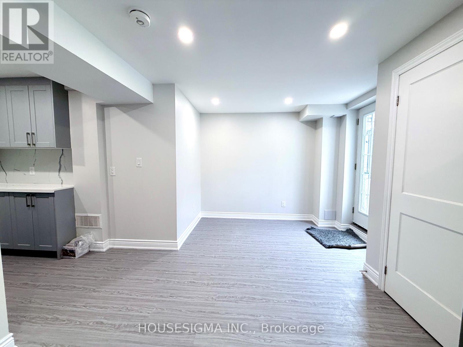 Basement Apartment - 438 Tilt Point Property Photo 15