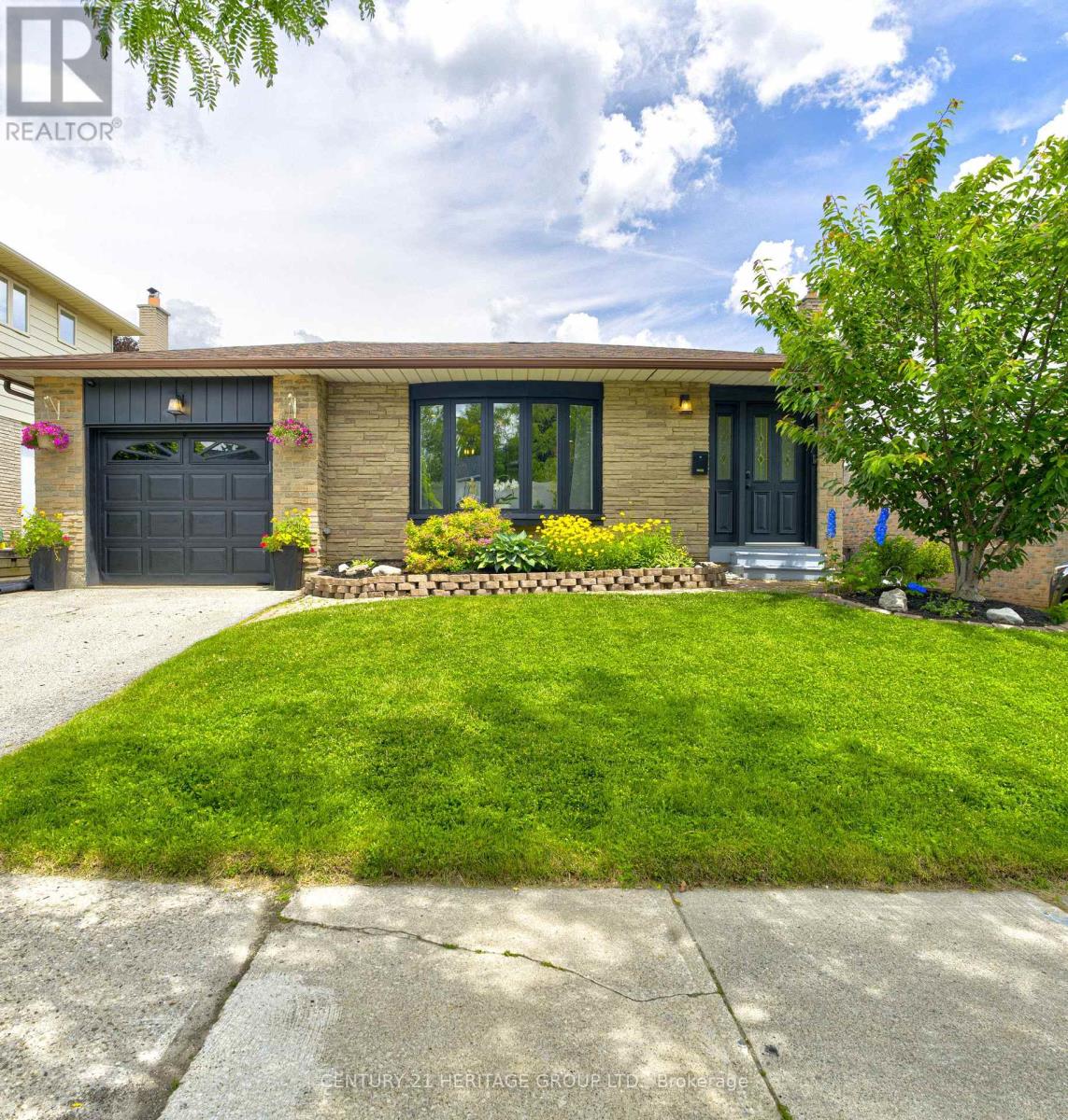 2379 DUNCASTER DRIVE Property Photo 1