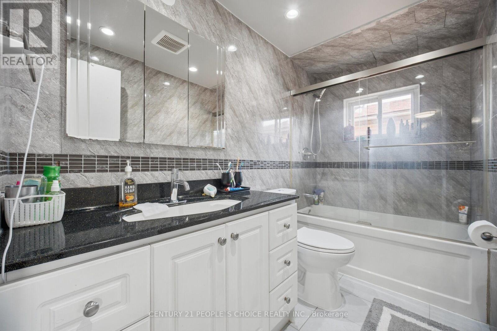 49 Cathy Jean Crescent Property Photo 30