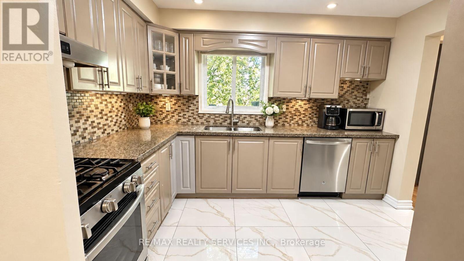 40 Morado Court Property Photo 10