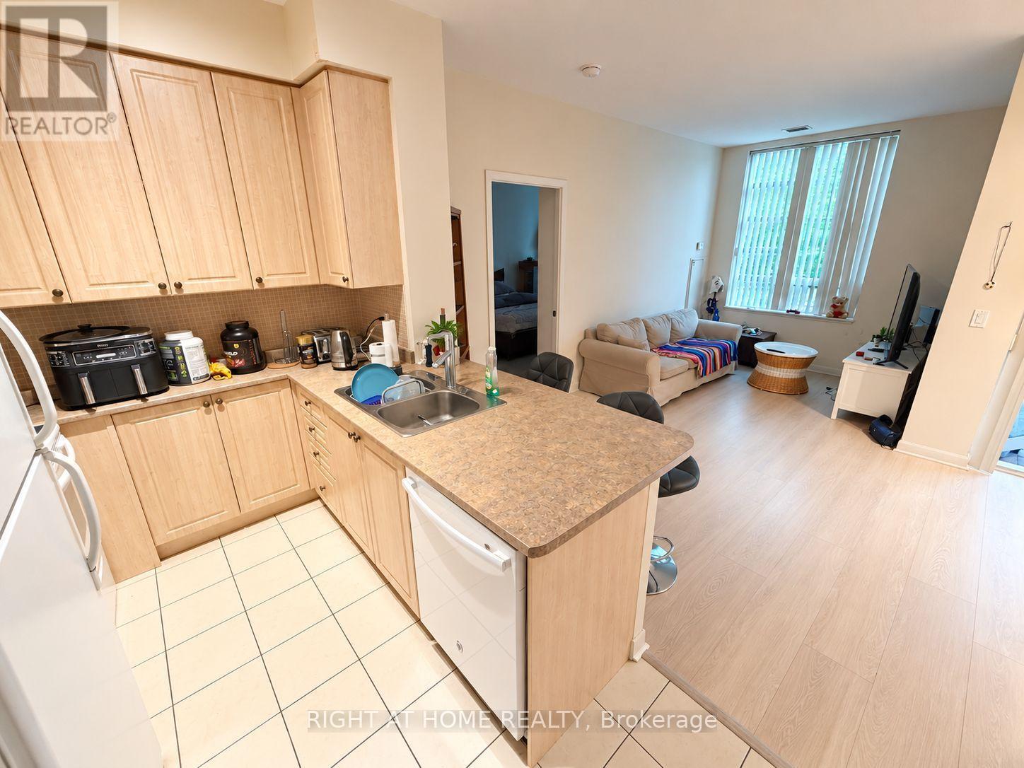 105 - 225 Sherway Gardens Road Property Photo 6