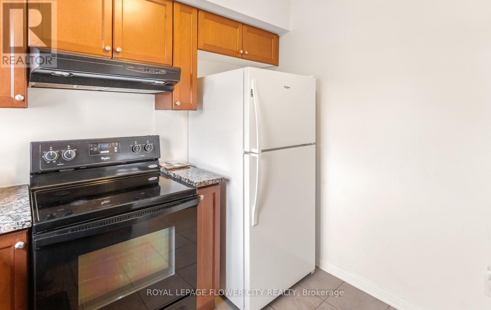 204 - 60 Baycliffe Crescent Property Photo 18