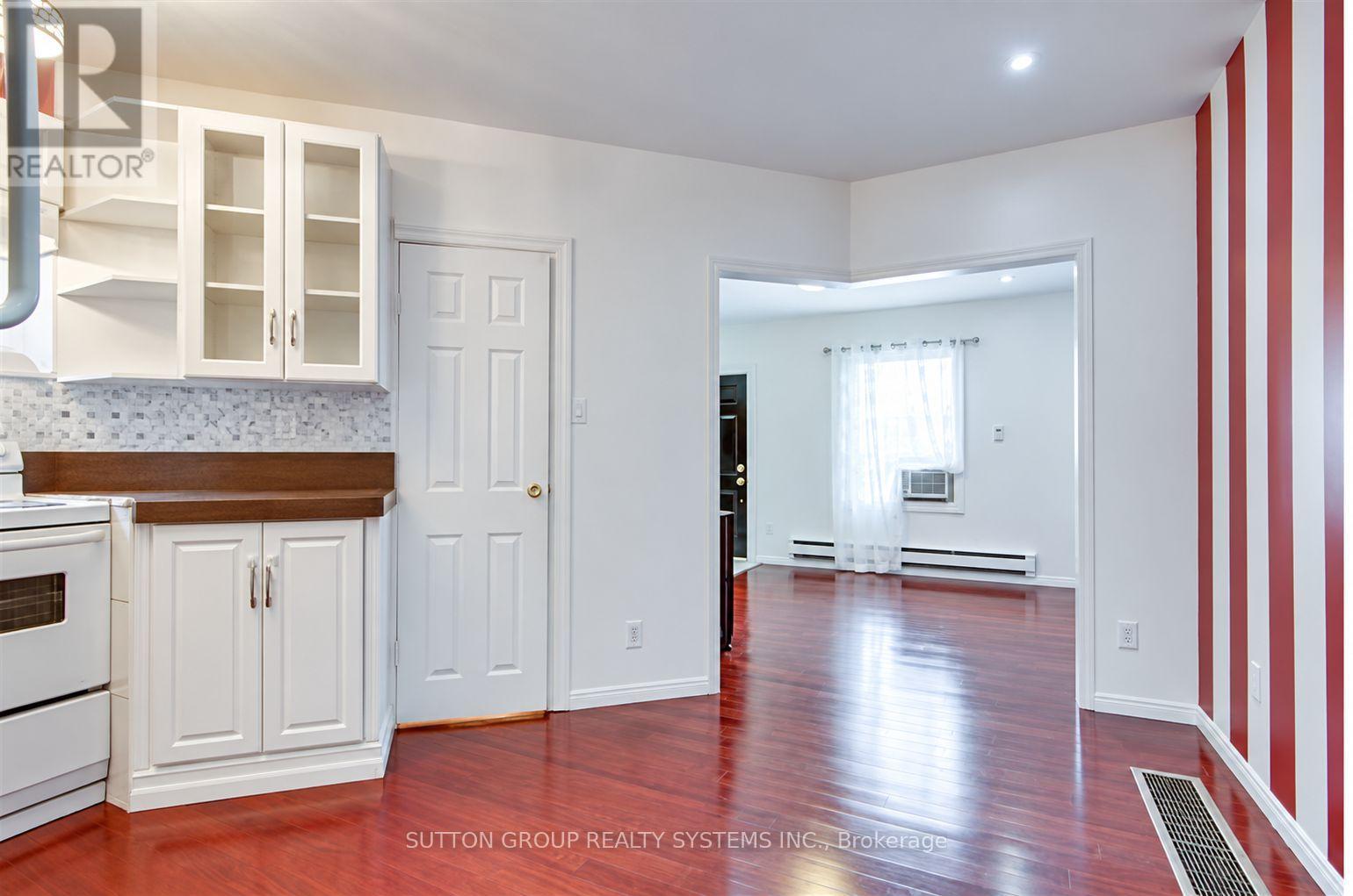 2094 Dufferin Street Property Photo 3