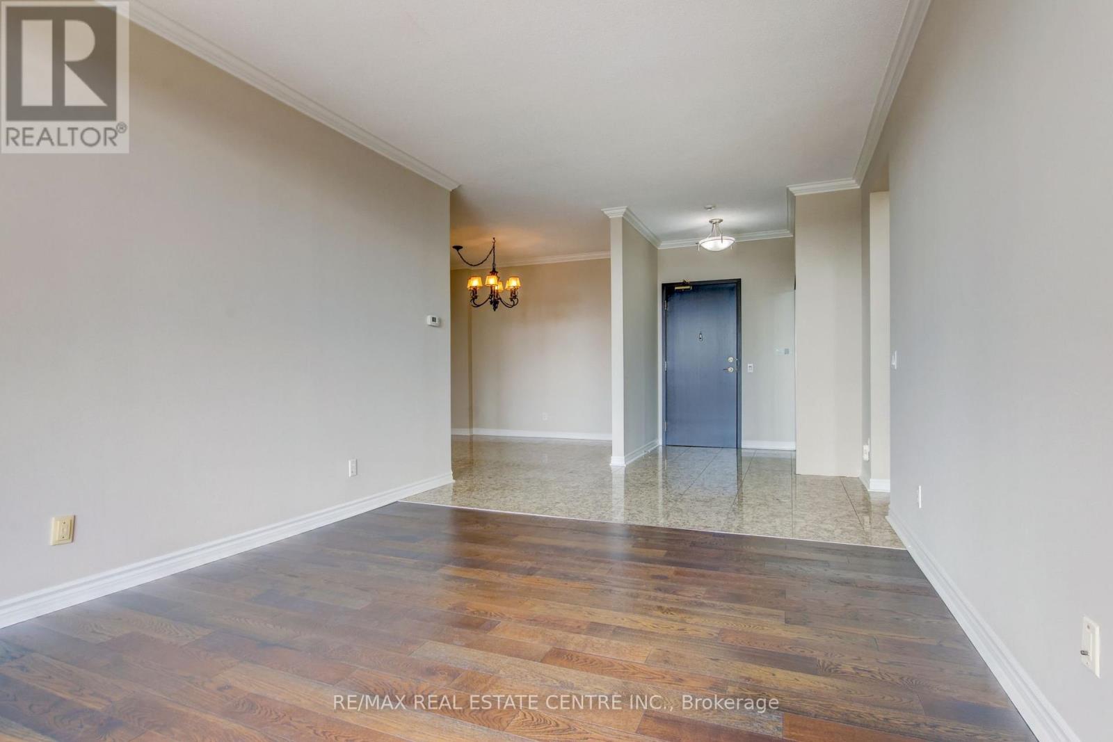 1202 - 1 Belvedere Court Property Photo 13