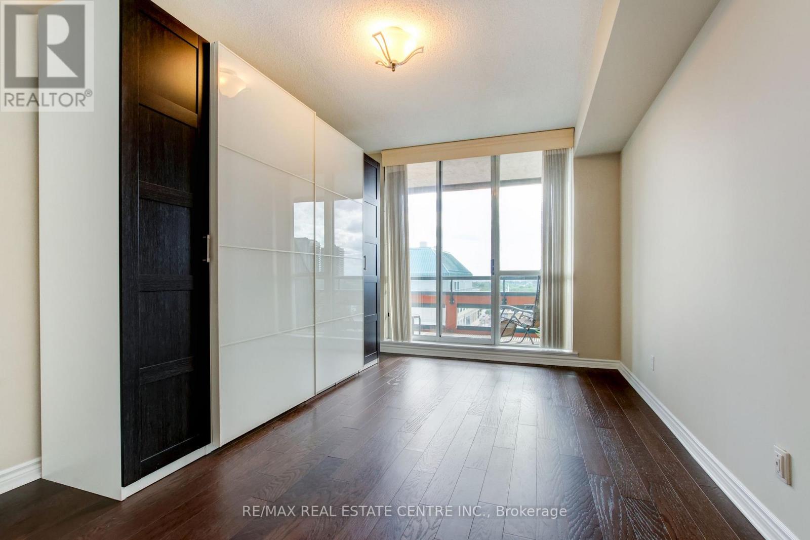 1202 - 1 Belvedere Court Property Photo 24