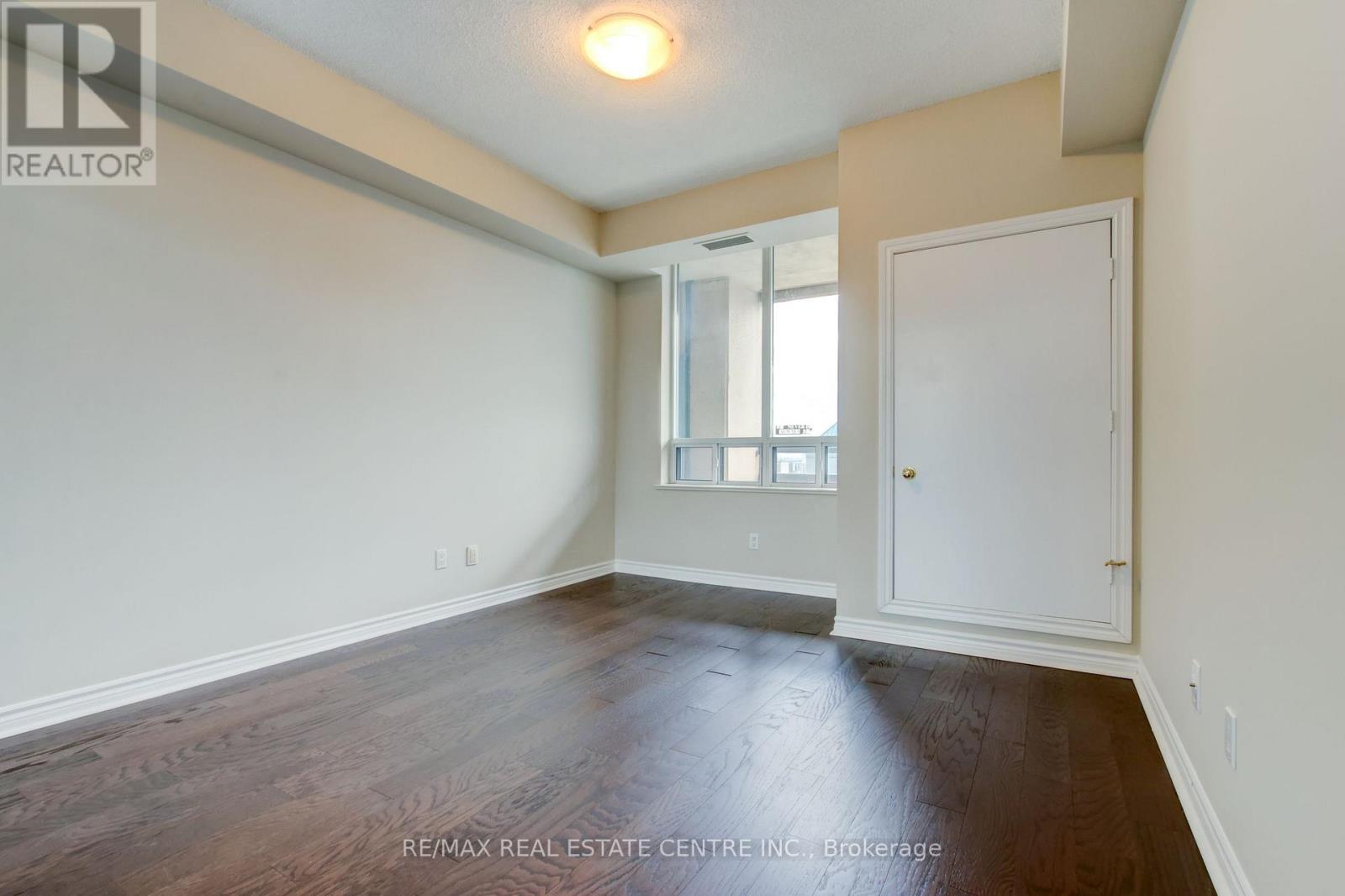 1202 - 1 Belvedere Court Property Photo 31