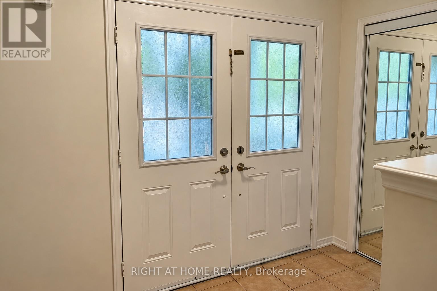 427 Chandler Crescent Property Photo 6
