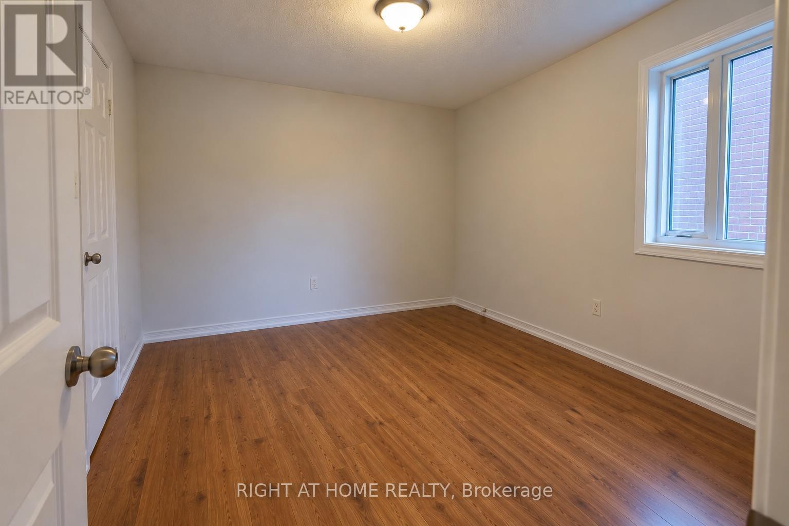 427 Chandler Crescent Property Photo 28